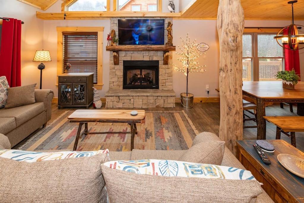 The Snow Owl Cabin Maggie Valley Bagian luar foto