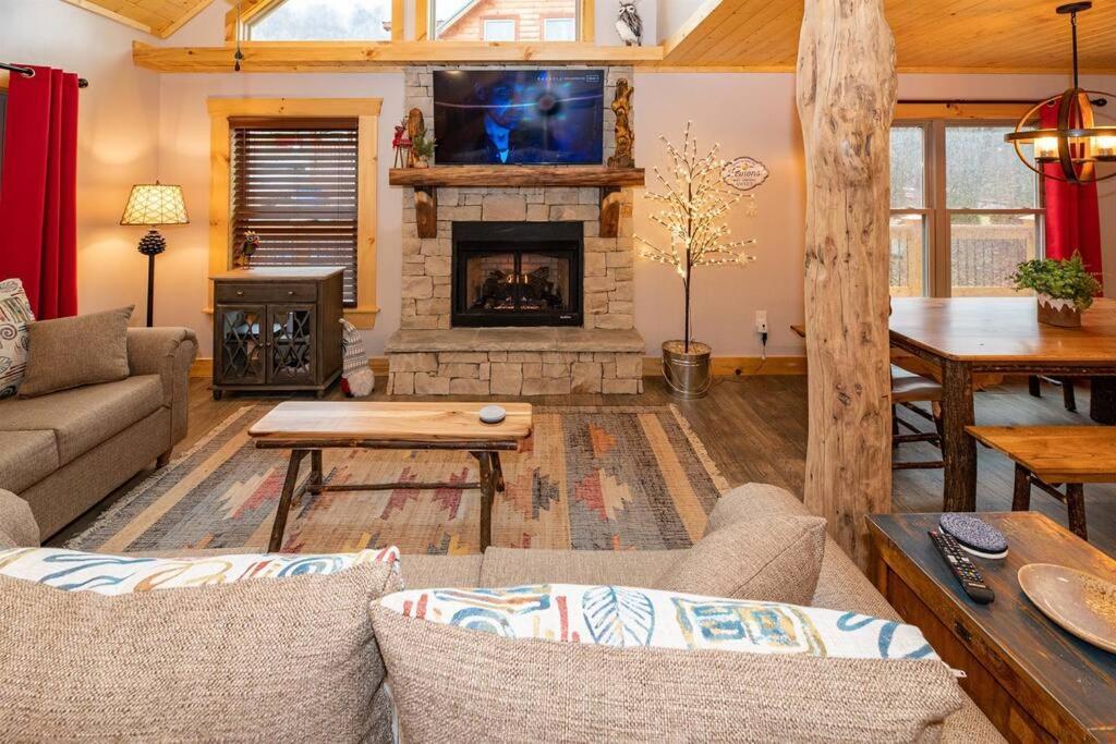 The Snow Owl Cabin Maggie Valley Bagian luar foto